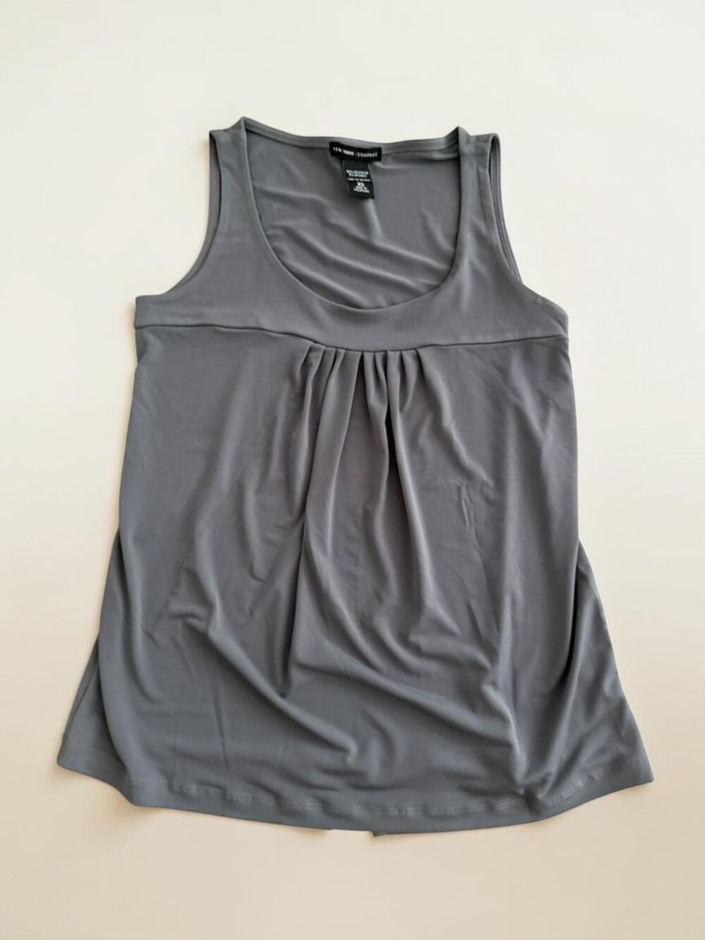 NY & CO Gray Scoopneck Tank Top Size XS Womens